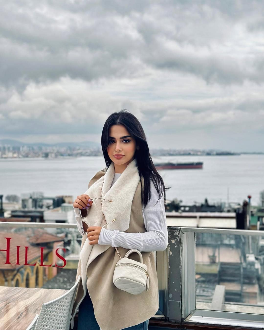 Escorts in Karachi — full-night stay companion portrait with warm tones — VIP escorts in Karachi — gallery 3/15 — asset 46