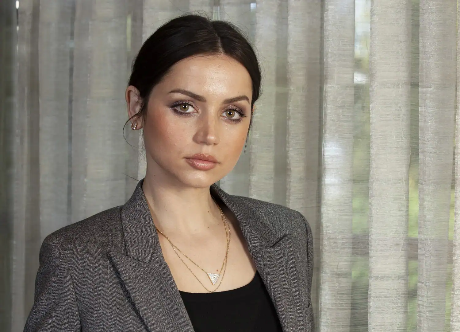 Call Girls in Karachi — premium service marketing frame with calm palette — call girls in Karachi — gallery 15/15 — asset 61