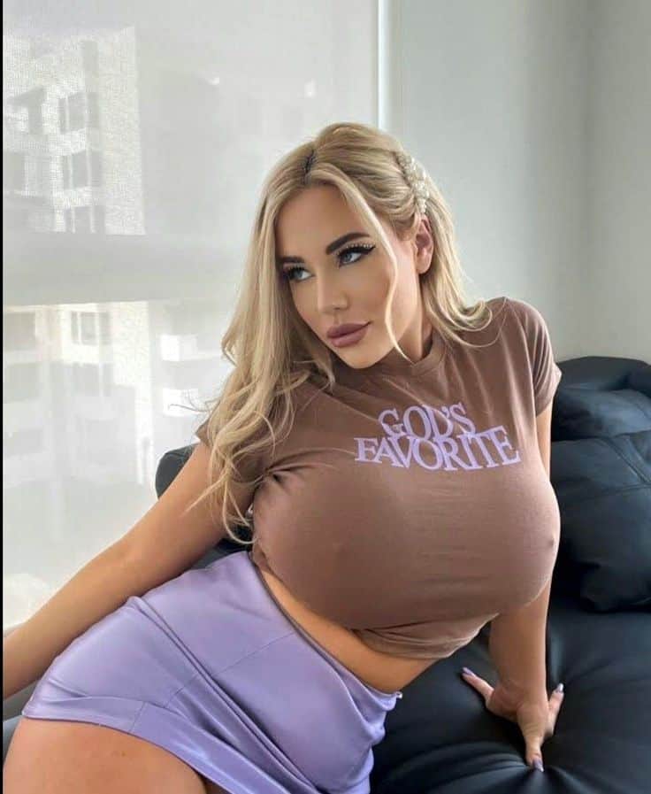 Escorts in Karachi — short-stay hotel session mood with calm composition — VIP escorts in Karachi — gallery 11/15 — asset 67